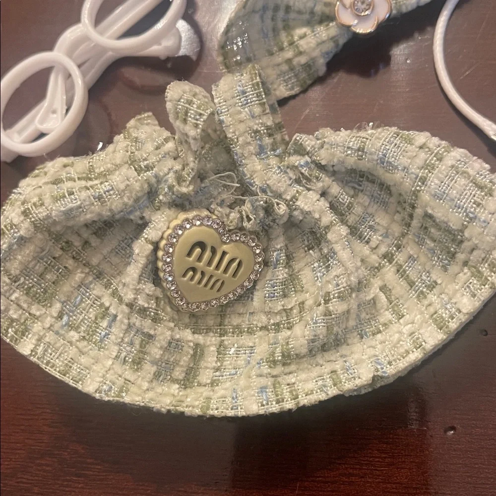Labubu dress bow chips mini doll and Glasses nwt green tweed